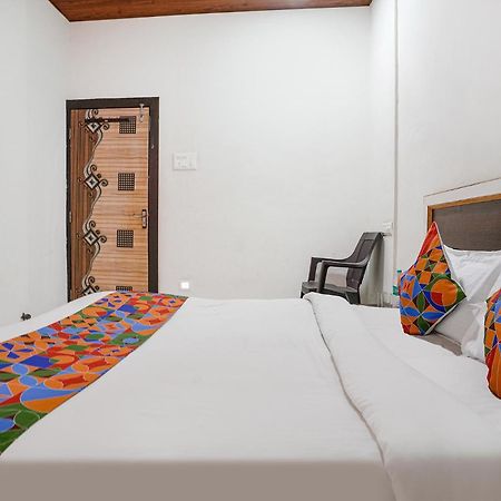 Fabexpress Sai Lodging I - Nr Nashik Railway Station Ngoại thất bức ảnh