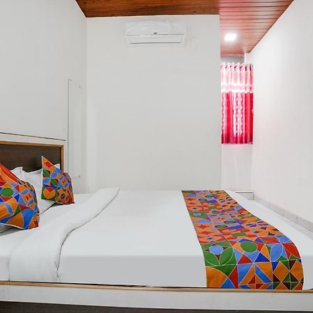 Fabexpress Sai Lodging I - Nr Nashik Railway Station Ngoại thất bức ảnh