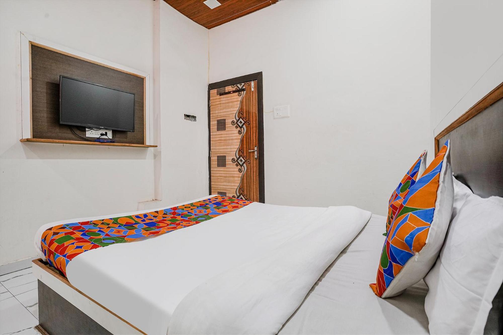 Fabexpress Sai Lodging I - Nr Nashik Railway Station Ngoại thất bức ảnh