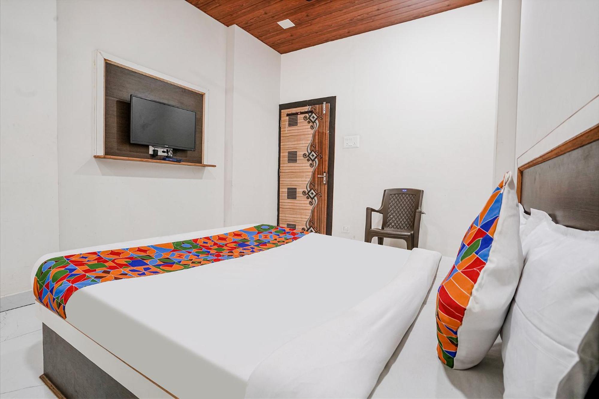 Fabexpress Sai Lodging I - Nr Nashik Railway Station Ngoại thất bức ảnh